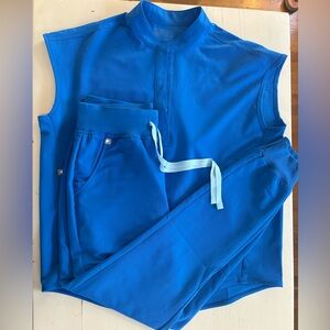 🩺 FIGS Rafaela XXS and Zamora High Waisted Joggers XS. 🏥